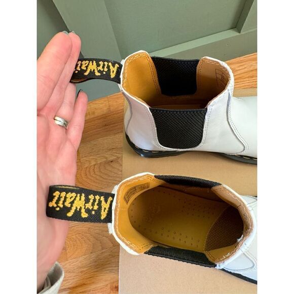 Doc Martens White Softy T Chelsea Boots 2976 Dr. Martens, Women’s Size 9 NIB NEW - Picture 13 of 16